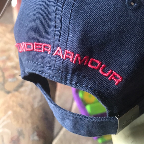 Under amour hat - Picture 2 of 7